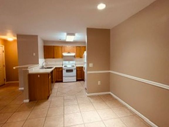 5th image of 23671 Bahama Poin APT 1217