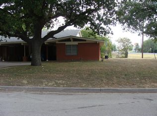 601 N Rita St, Lacy Lakeview, TX 76705