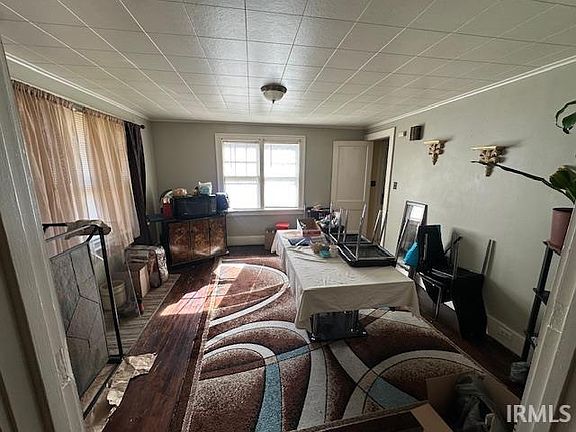4th image of 1148 E Dayton St