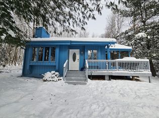 428 Cedar Dr, Long Pond, PA 18334