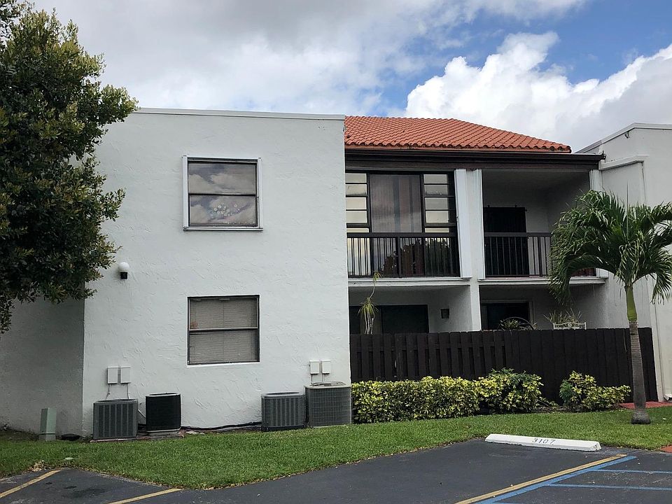 1st image of 9407 Fontainebleau Blvd APT 113