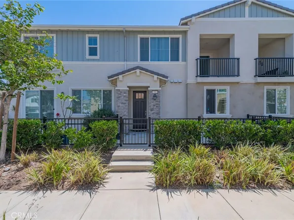 16681 Wyndham Ln #3, Fontana, CA 92336