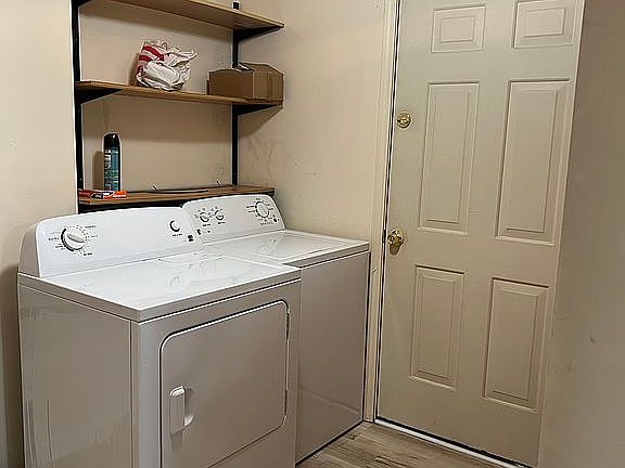 3rd image of 28W559 Rogers Ave Unit 2