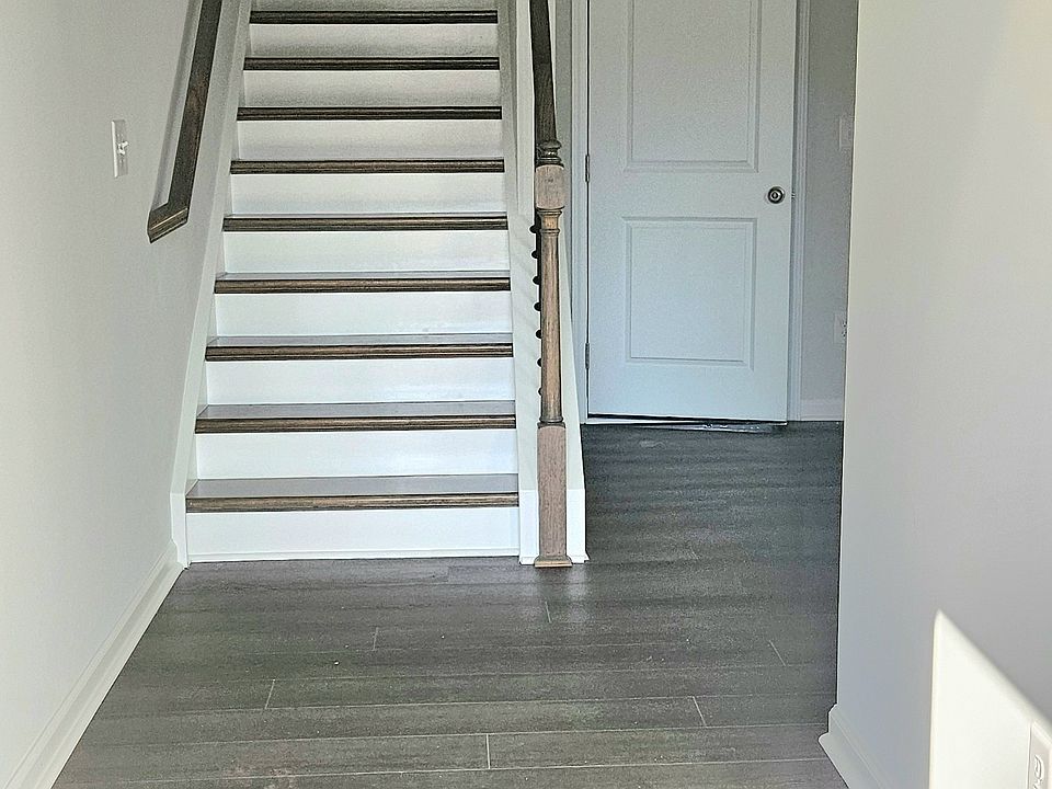1st image of 310 Carolina Springs Blvd