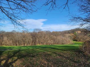 2 Vermilion Ln, Galena, IL 61036