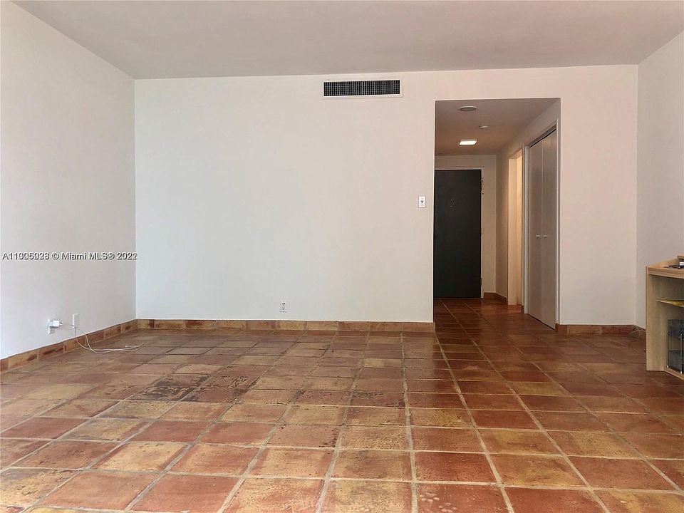 1st image of 3301 NE 5th Ave APT 106
