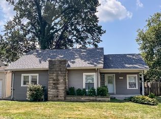 1743 Twin Oaks Dr, New Albany, IN 47150