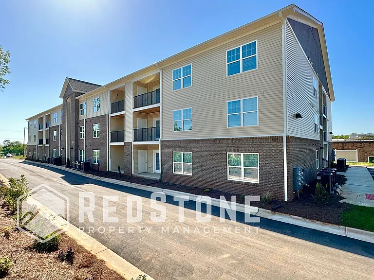 Westbrook Apartments — Photo 34