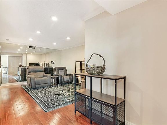 4th image of 318 Lake Marina Ave APT 302