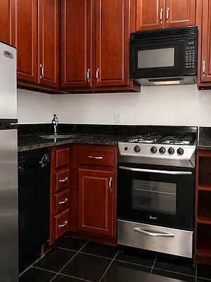 Kitchen, photo 1