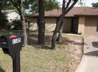 1105 Hawk Tree Dr, College Station, TX 77845