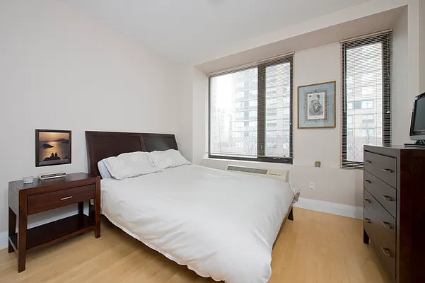 Sold by Compass | media 6
