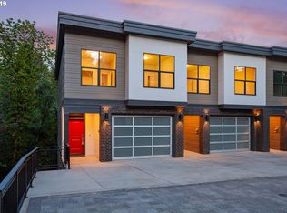 5769 SW Clay St, Portland, OR 97221