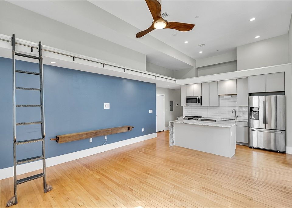 1st image of 204 Spencer Ave Unit 6