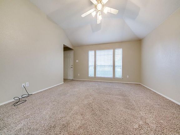 4th image of 1016 Ronald Allen Ct
