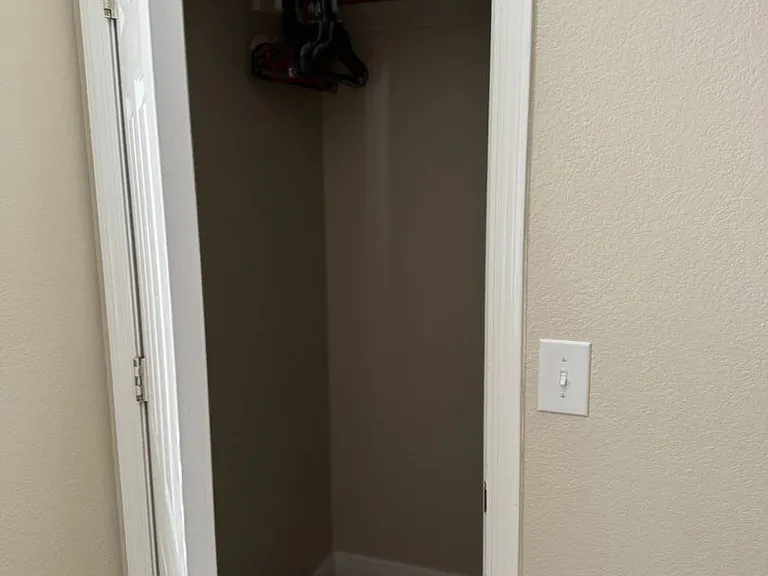 5904 Alimar Dr — Photo 2