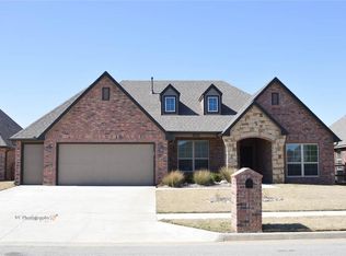 8224 N 74th Ave E, Owasso, OK 74055