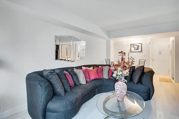 Sold by Keller Williams NYC | media 7