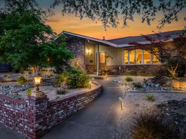 5249 Adelaide Way, Carmichael, CA 95608