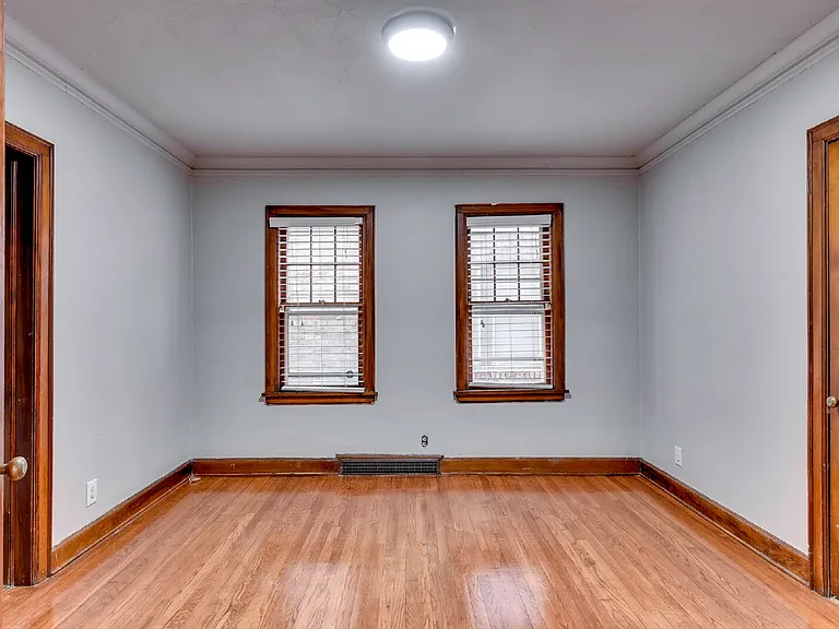 539 Park Ave #1 — Photo 7