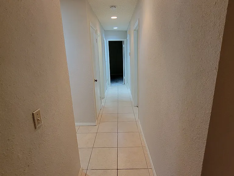 2908 Kathy Ln — Photo 12
