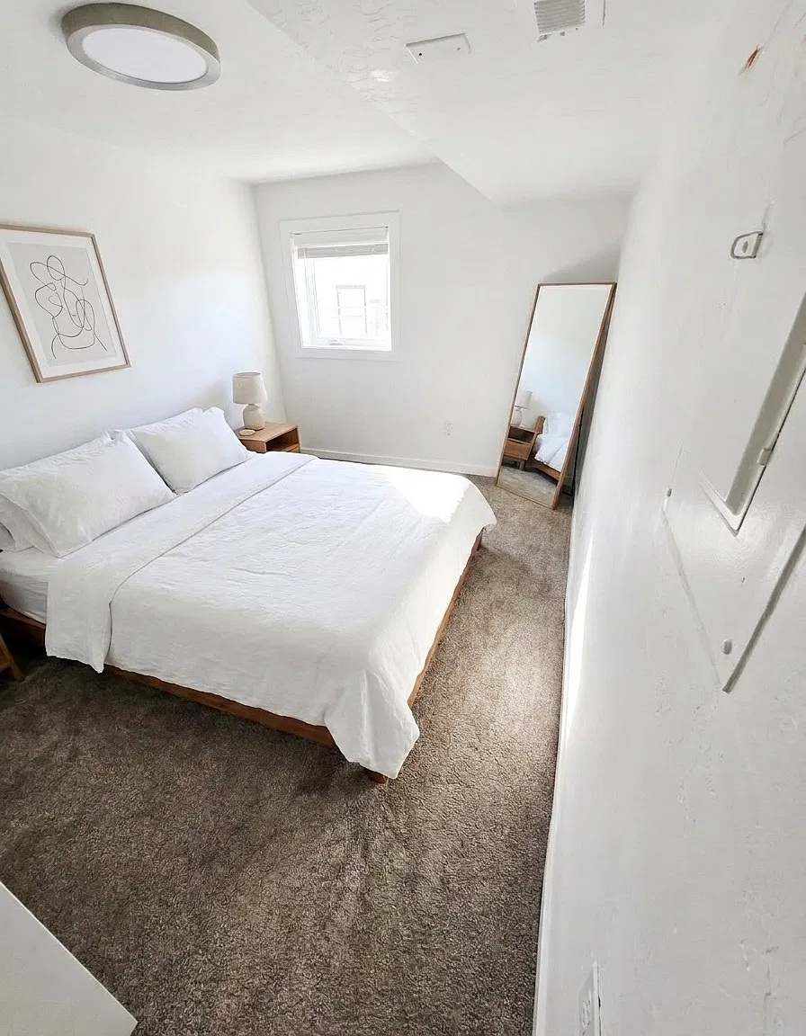 2 bed, 1100 sqft, $1,700 — Photo 3