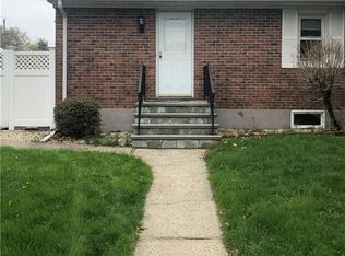 1 Beacon Sq, Fairfield, CT 06825