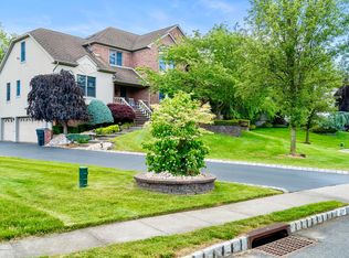 20 Totten Ct, Marlboro, NJ 07746