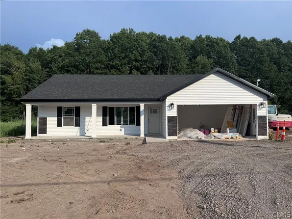 7686 Gifford Rd, Rome, NY 13440