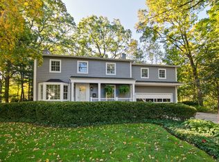 631 Ravine Ave, Lake Bluff, IL 60044