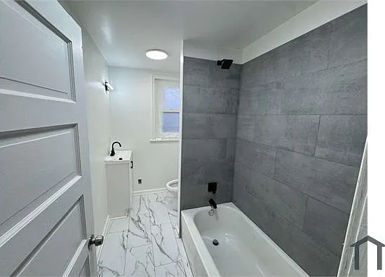 45 S 8th Ave — Photo 5