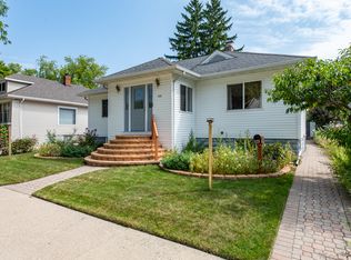 1123 N Ash St, Waukegan, IL 60085