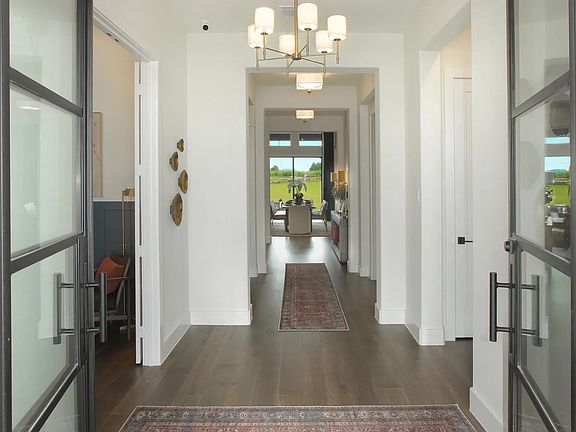 The Castella II Foyer