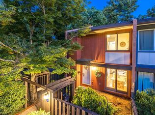 1354 Northgate Sq, Reston, VA 20190