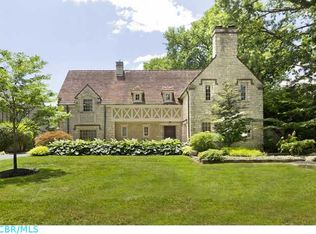 2655 Sherwood Rd, Columbus, OH 43209