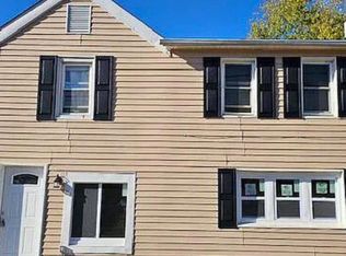94 Buttonwood Ave, Hancocks Bridge, NJ