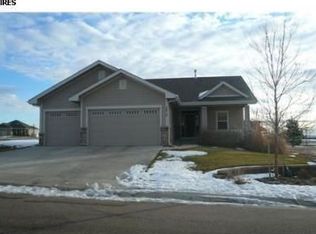 2912 68th Avenue Ct, Greeley, CO 80634