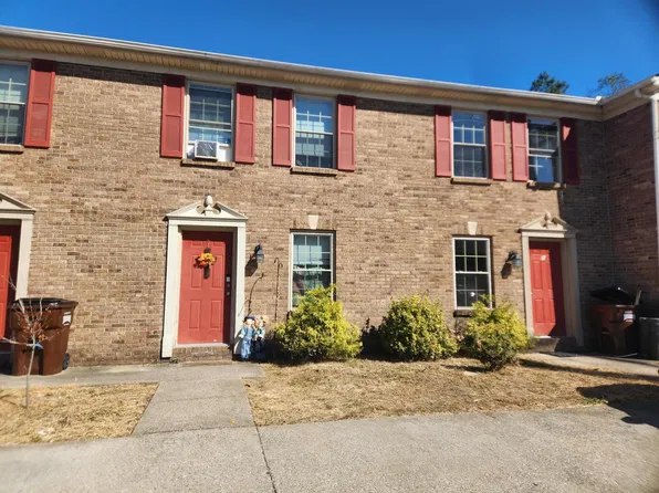216 Shamrock Ln APT 5, Richmond, KY 40475