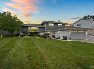 8S100 Washington St, Darien, IL