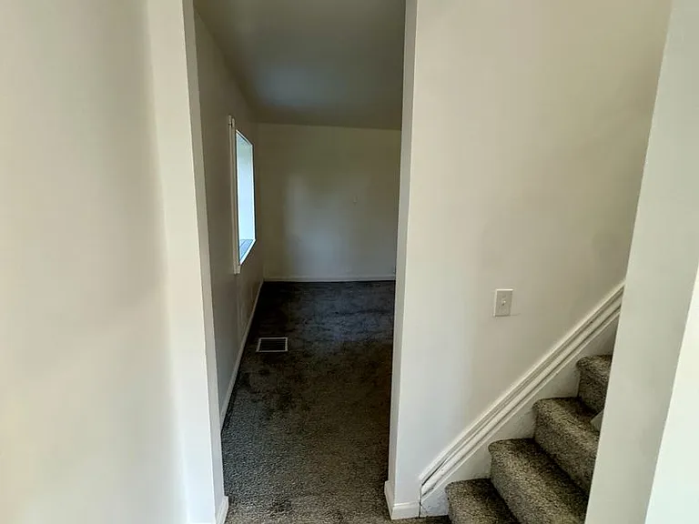 42 Climax St — Photo 10