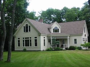 68 Tenpenny St, Freeport, ME 04032