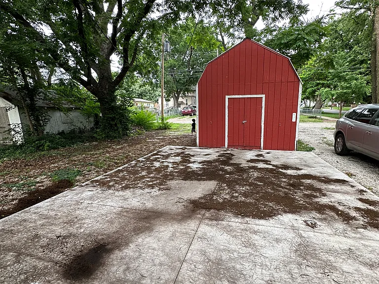 1004 Mechanic St — Photo 4