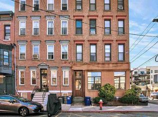 422 Madison St APT 4R, Hoboken, NJ 07030