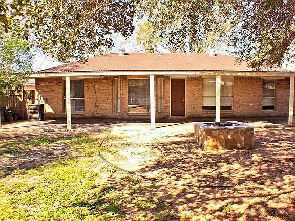 3rd image of 13611 Blazey Dr