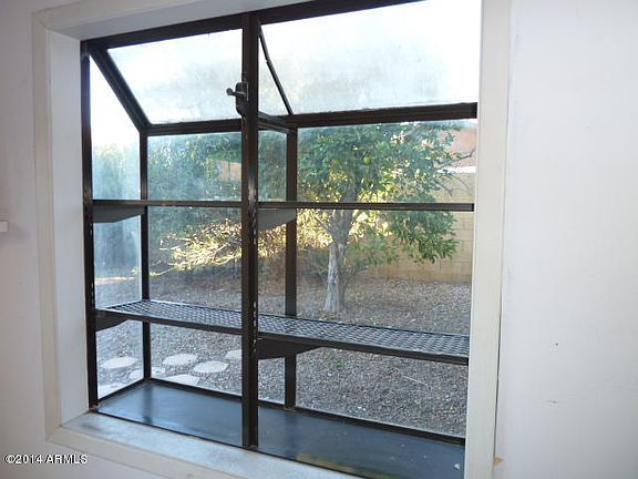 4th image of 2447 E Alameda Dr