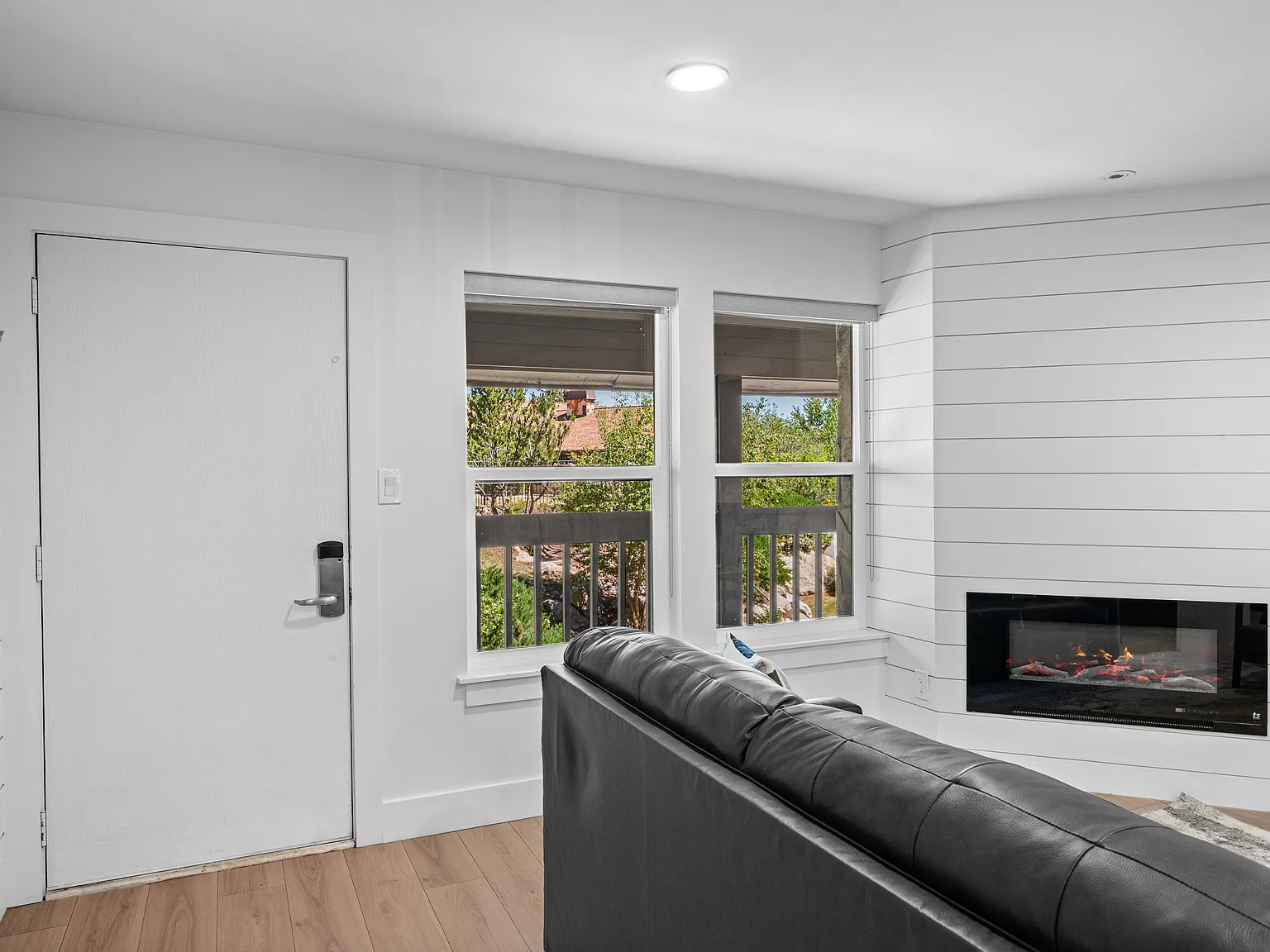 2 bed, $3,000 — Photo 4