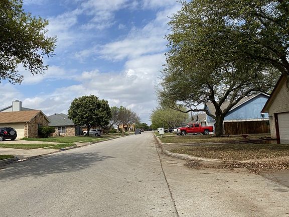 4th image of 7516 Arbor Dr