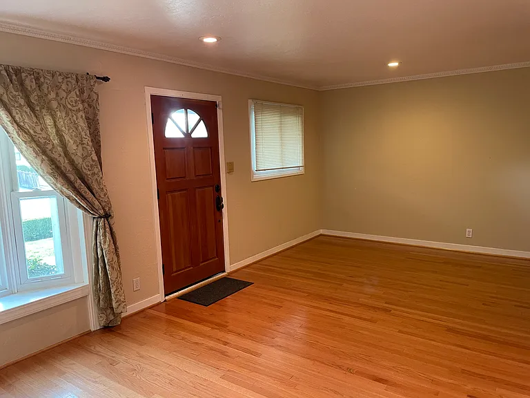 743 San Ramon Ave — Photo 6