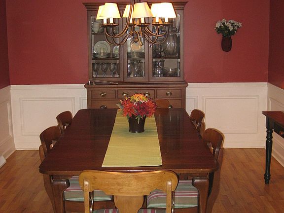 Formal dining room