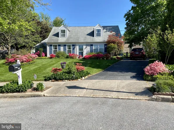 307 Kent Cir, Downingtown, PA 19335